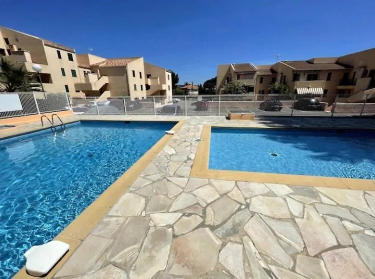 Studio Avec Terrasse Et Piscine Bandol 0*,  Frankrig